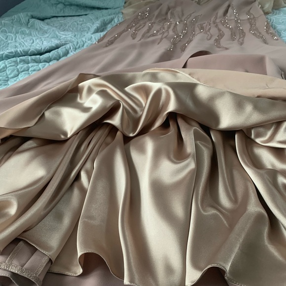 Evening gown - Picture 6 of 12